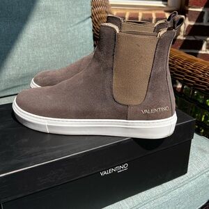 VALENTINO Men’s Sneaker Boot Suede Leather Gray and Tan size 9 US 42 EU